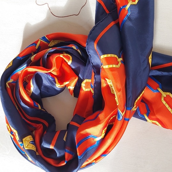 Cartier silk scarf - Picture 6 of 11